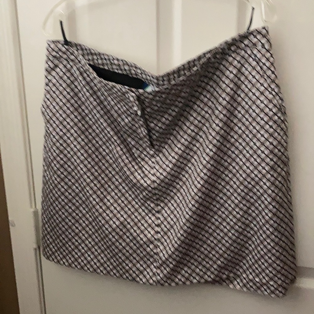 FINAL MARKDOWN IZod golf skort 14